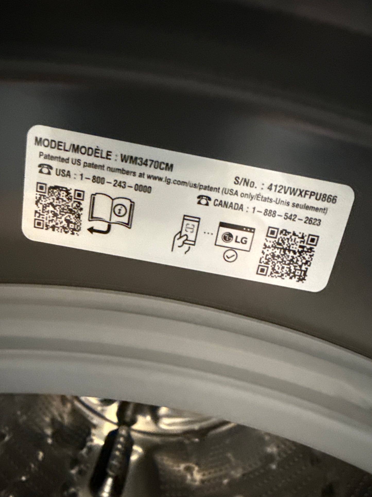 Laveuse à chargement frontal de 5,8 pi³ de LG (WM3470CM) - Noir