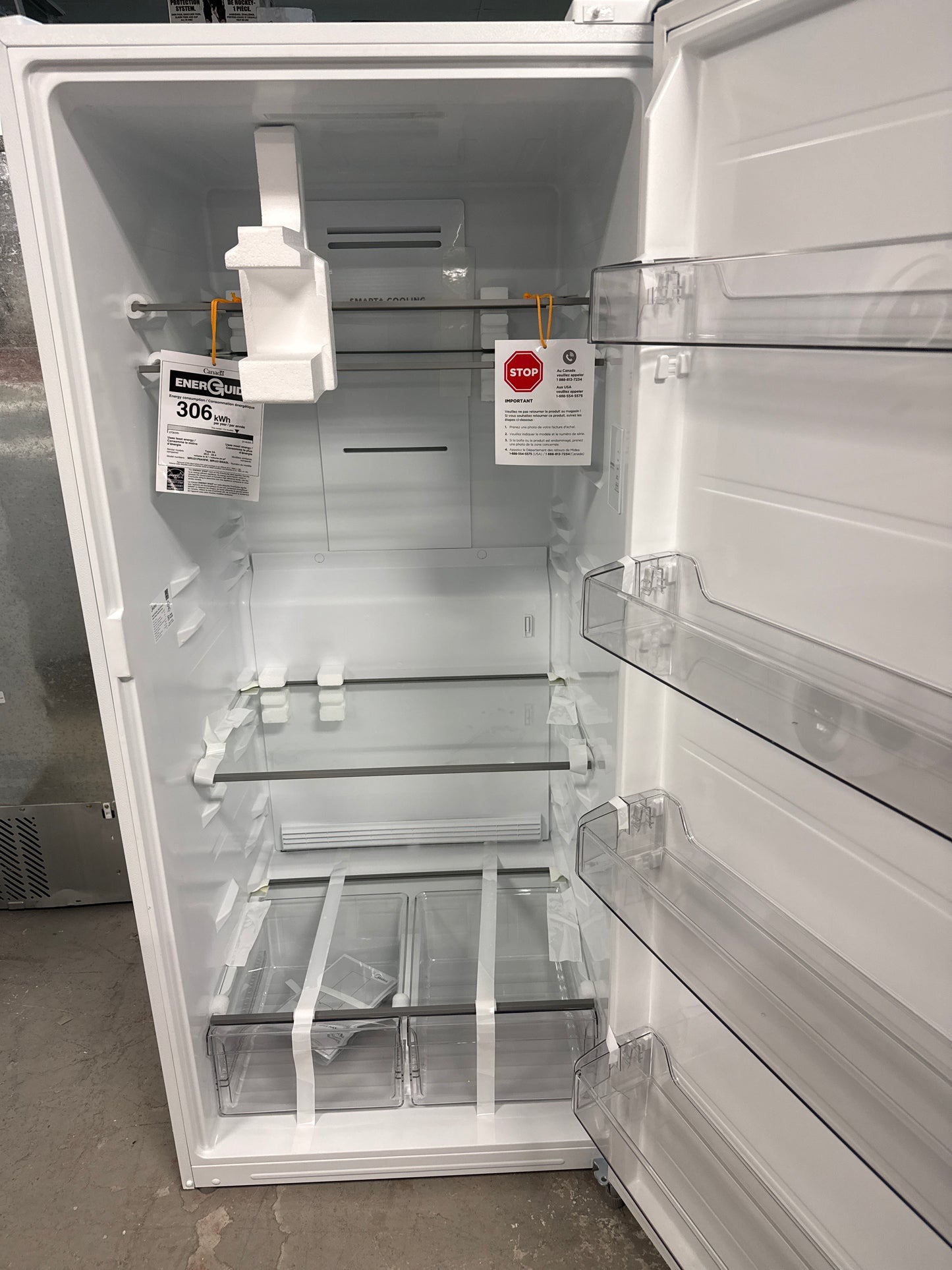 Congélateur vertical 21 pi³ Midea sans givre 29,7 x 66,6 x 32,7 po, blanc MRU21F6AWW