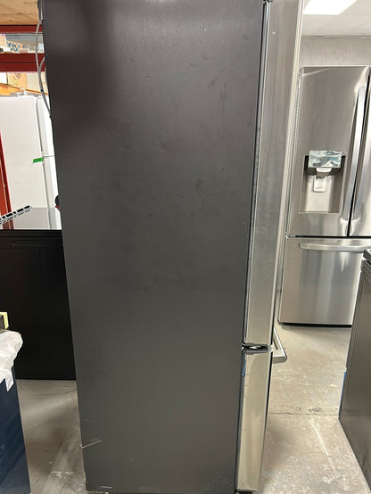 Café Réfrigérateur à porte française de 36 po, 22,2 pi3 Réfrigérateur à porte française de comptoir de 22,2 pi3 avec distributeur d'eau chaude en acier inoxydable. - CYE22TP2MS1