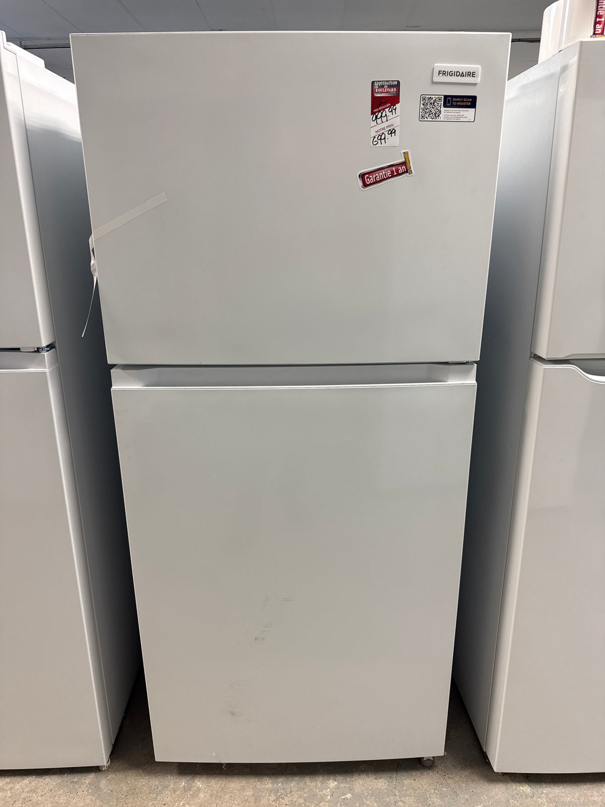 Frigidaire Réfrigérateur à congélateur supérieur, 22 pi³, blanc FRTE2246AW