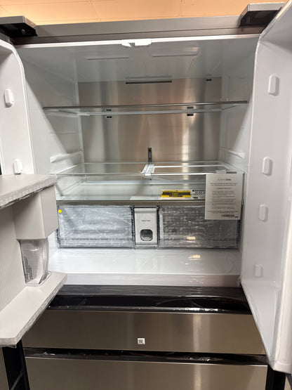 Réfrigérateur à 4 portes 28,8 pi³ 36 po avec distributeur d'eau de Samsung (RF29BB8600QLAA) - Acier inoxydable