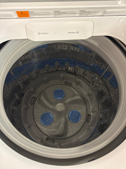 Midea 27” 5 pi cu Laveuse à chargement vertical - MLTW52M2BWW - Midea 27” 7 pi cu Sécheuse électrique – Blanc –MLTEW52M2BWW
