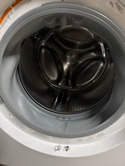Duo laveuse électrique de 5,1 pi³ et sécheuse de 8 pi³ d'Electrolux (ELTE730CAW) - Blanc