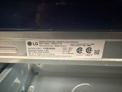 LG Electronics Cuisinière électrique autonome intelligente de 6,3 pi³ avec convection ProBake, friture à l'air chaud et EasyClean en acier inoxydable - ENERGY STAR® LREN6321YE