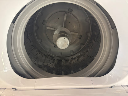 Laveuse à chargement vertical Midea blanche 4,7 pi³ en acier inoxydable MLV47R5BWW