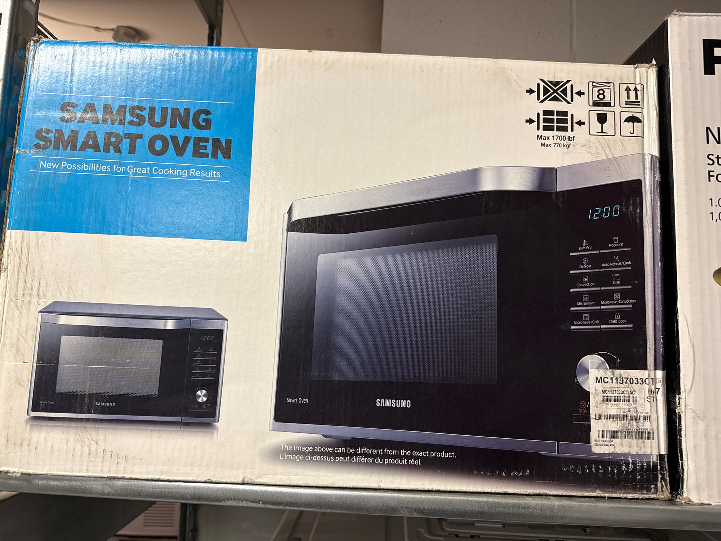 Micro-ondes de comptoir à convection Samsung 1,1 pi3 1400 W (noir) MC11J7033CT