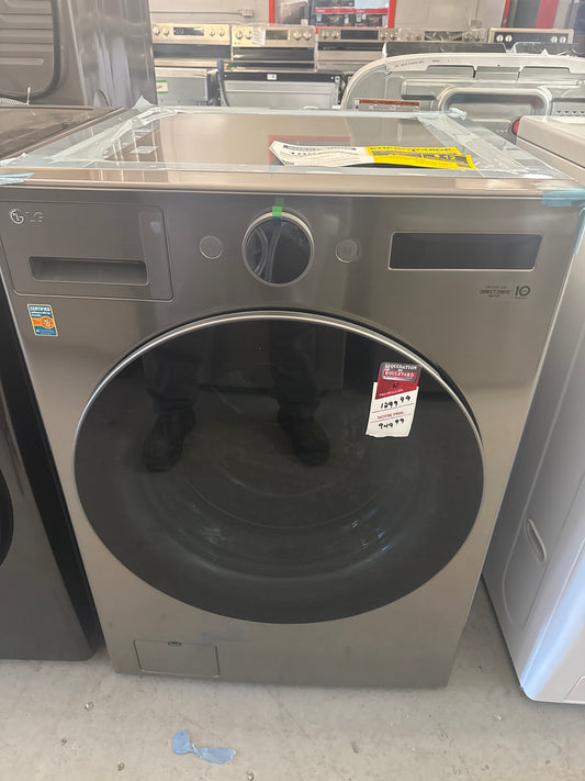 Laveuse à vapeur haute efficacité à chargement frontal de 5,2 pi³ de LG (WM5500HVA) - Acier graphite
