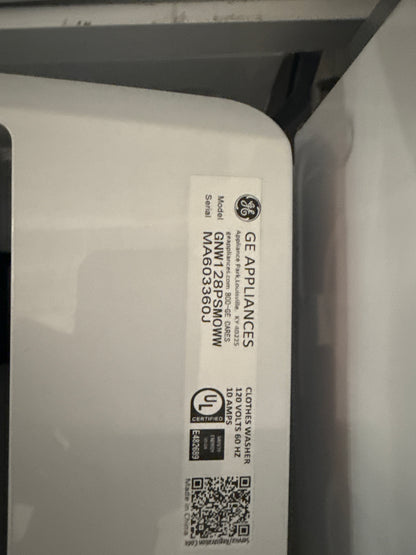 Laveuse 2.8 pi. cu. Chargement vertical GE GNW128PSMWW