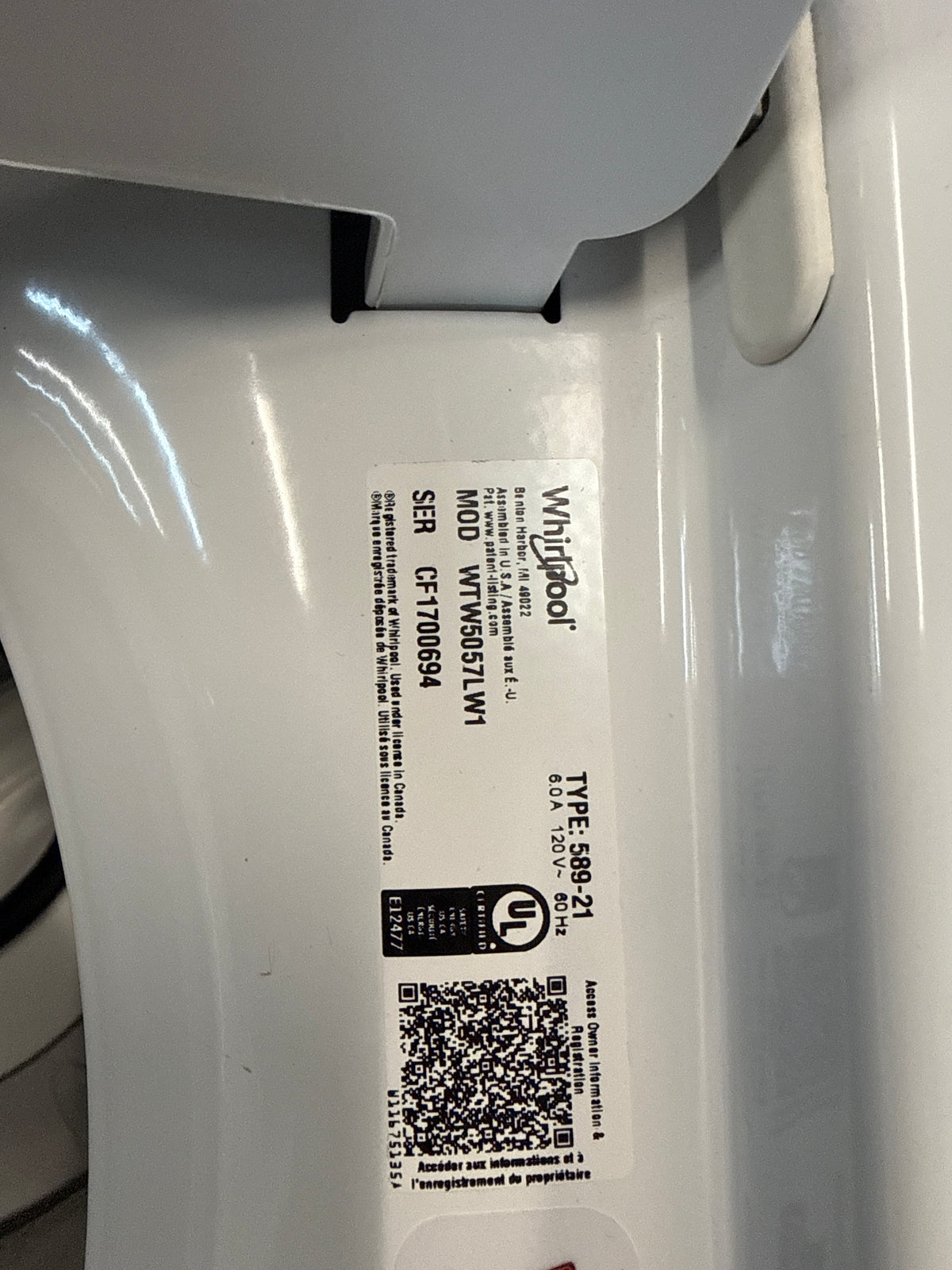Laveuse à chargement par le haut de 5.4 pi³ et sécheuse électrique de 7.0 pi³ Whirlpool *WTW5057LW/YWED5050LW