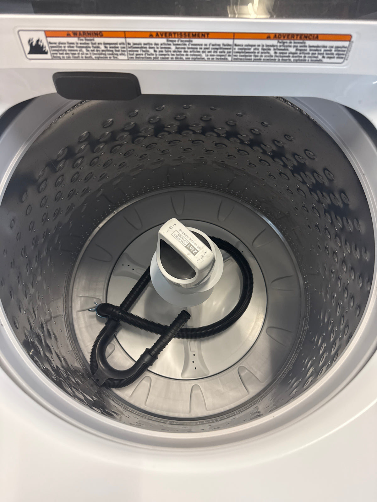 Laveuse à chargement par le haut de 5.4 pi³ et sécheuse électrique de 7.0 pi³ Whirlpool *WTW5057LW/YWED5050LW