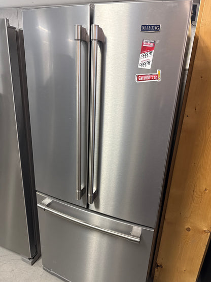 Réfrigérateur deux portes 20 pi³ 30 po avec éclairage DEL de Maytag (MFB2055FRZ) - Acier inoxydable