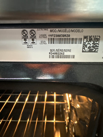 Cuisinière électrique à 5 éléments avec convection véritable et friture à l'air chaud 5,3 pi³ 30 po de Maytag (YMFES8030RZ) - Acier inoxydable