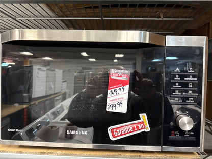 Micro-ondes de comptoir à convection Samsung 1,1 pi3 1400 W (noir) MC11J7033CT