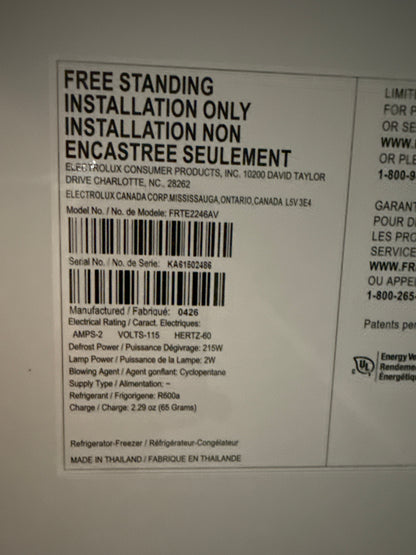 Réfrigérateur avec congélateur supérieur Frigidaire 30 po 22 pi³ avec tiroir pleine largeur, acier inxoydable  FRTE2246AS