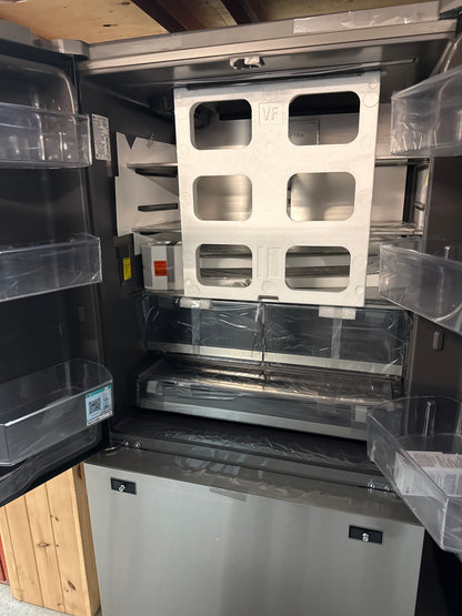 LG STUDIO Réfrigérateur MAX à porte française de 36 po, 27 pi³, profondeur de comptoir, en acier inoxydable SRFB27S3