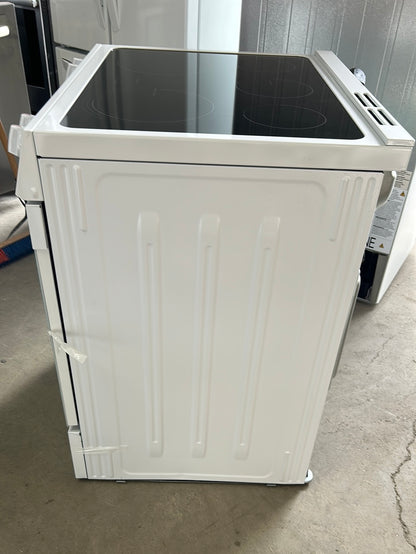 Cuisinière électrique autonome 5 éléments 5,3 pi³ 30 po de Frigidaire (FCFE306CAW) - Blanc
