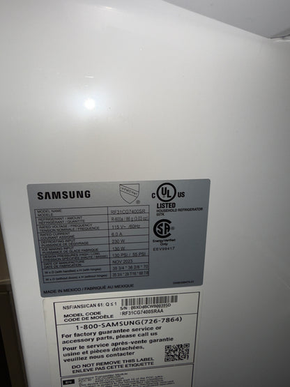 Réfrigérateur à deux portes 29,8 pi³ 36 po de Samsung (RF31CG7400SRAA) - Inox