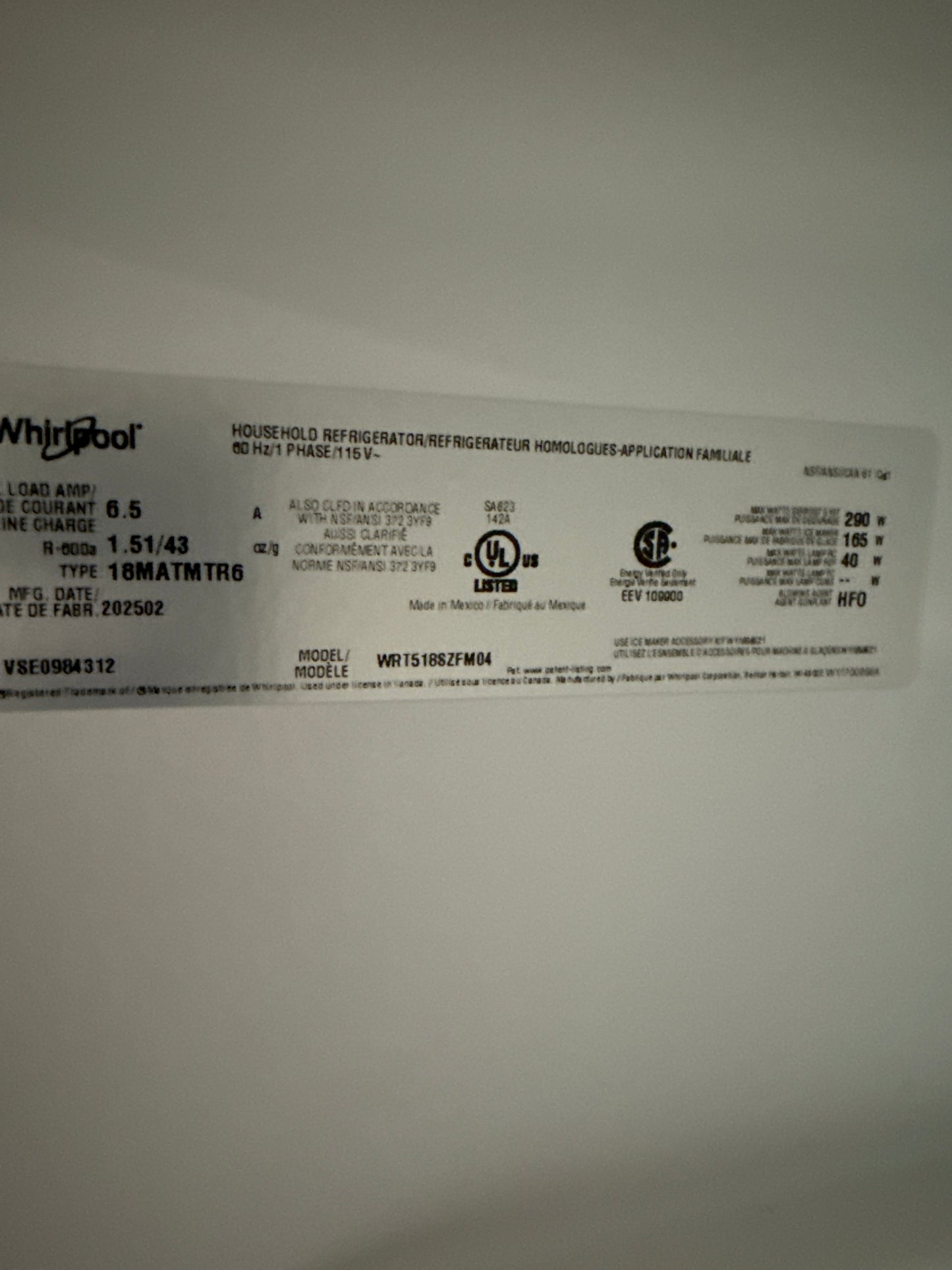 Réfrigérateur congélateur supérieur 17,6 pi³ 28 po, éclairage DEL de Whirlpool (WRT518SZFM) - Inox