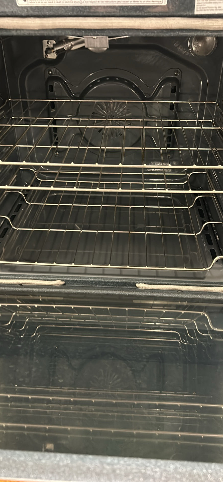 Cuisinière gaz autonome 5 éléments/four convection véritable 5,8 pi³ 30 po de KitchenAid (KFGG500EBS) - Inox noir