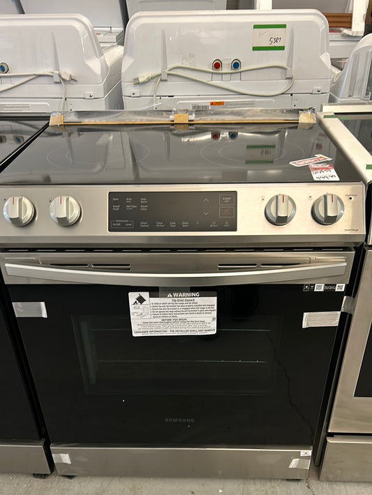 Cuisinière élect. encastrable four autonettoy. 5 éléments 6,3 pi³ 30 po Samsung (NE63T8111SS) - Inox