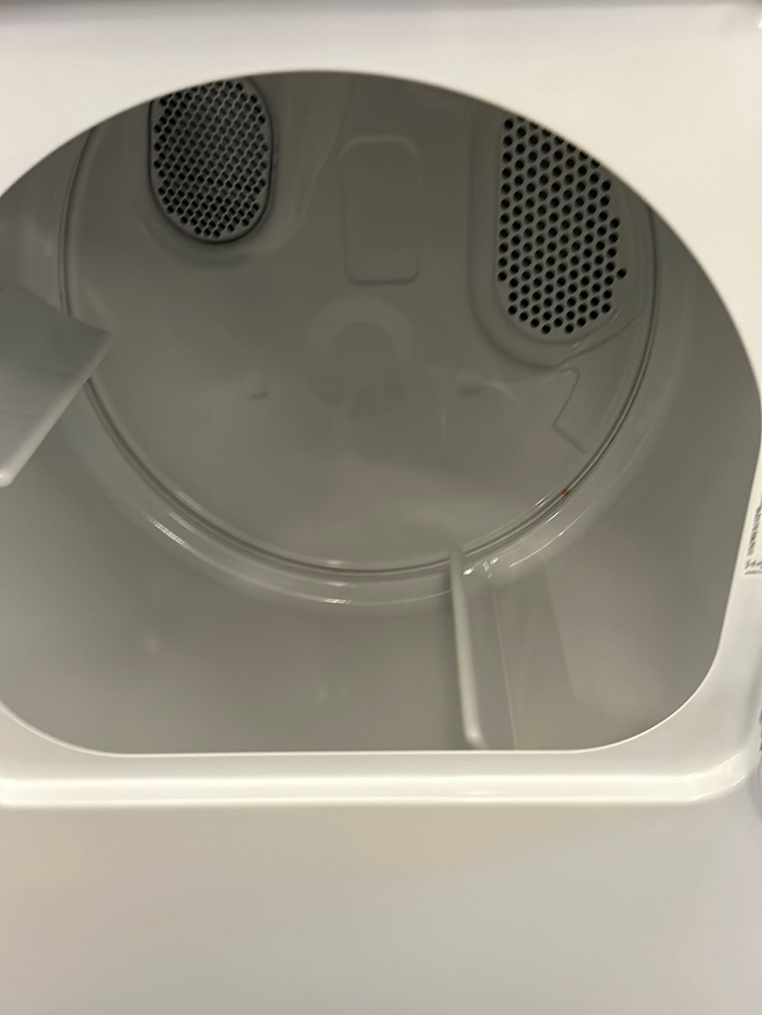 Laveuse à chargement par le haut de 4,0 pi³ (NTW4519FW) et sécheuse électrique de 6,5 pi³ (YNED4655EW) - blanches