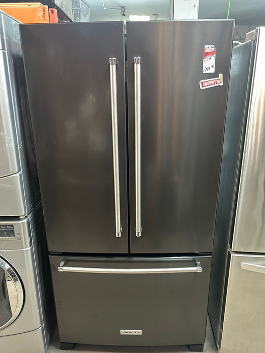 Réfrigérateur profondeur de comptoir 20 pi³ 36 po de KitchenAid (KRFC300EBS) - Acier inoxydable noir