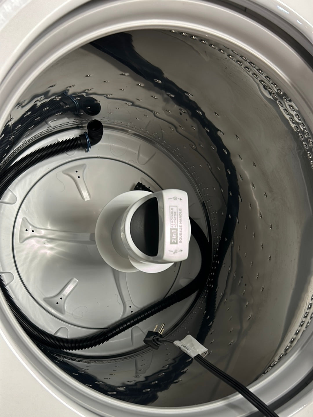 Laveuse à chargement par le haut haute efficacité de 4,5 pi³ de Whirlpool (WTW4957PW) - Blanc