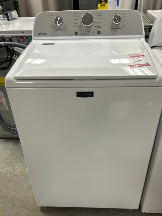 Laveuse à chargement par le haut haute efficacité de 5,2 pi³ de Maytag (MVW4505MW) - Blanc