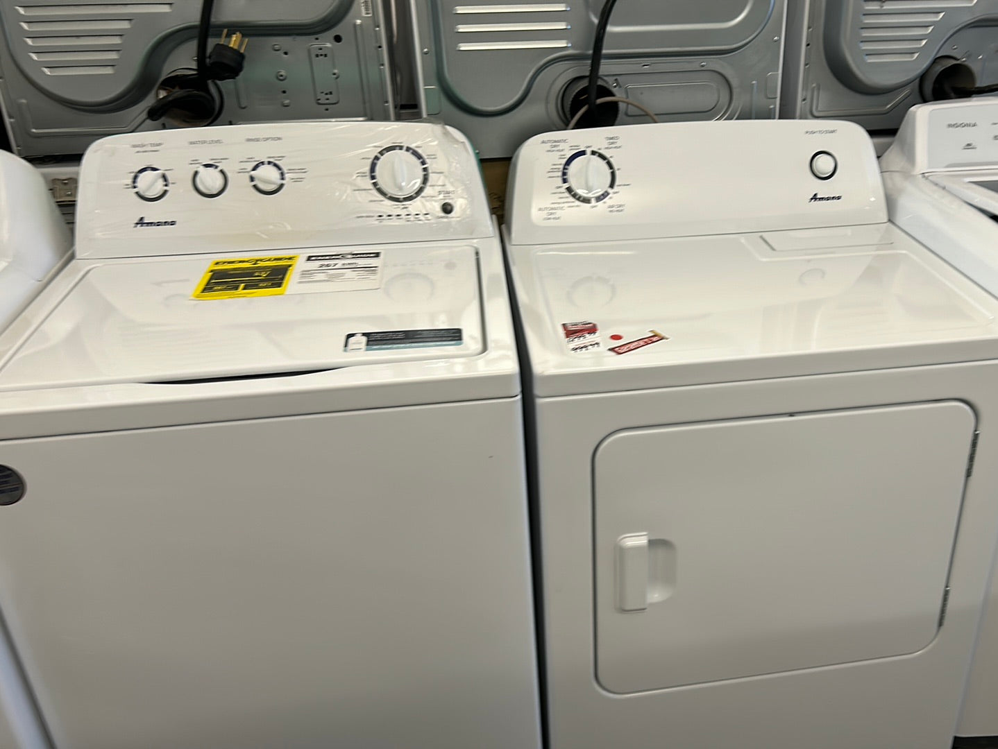 Laveuse à chargement par le haut de 4,0 pi³ (NTW4519FW) et sécheuse électrique de 6,5 pi³ (YNED4655EW) - blanches