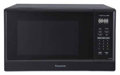 Four à micro-ondes Genius de 1,3 pi³ de Panasonic (NNSU65NB) - NOIRE